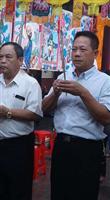 新店區區長林煌源及董事長黃朝安恭敬三界（拜天公）
